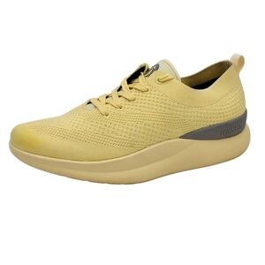 Moshn by Klogs Leap Sneakers Women Size 9.5 Yellow Custard Oil Slip Resistant